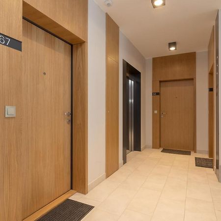 Warsaw Spire Stylish Apartament Bagian luar foto