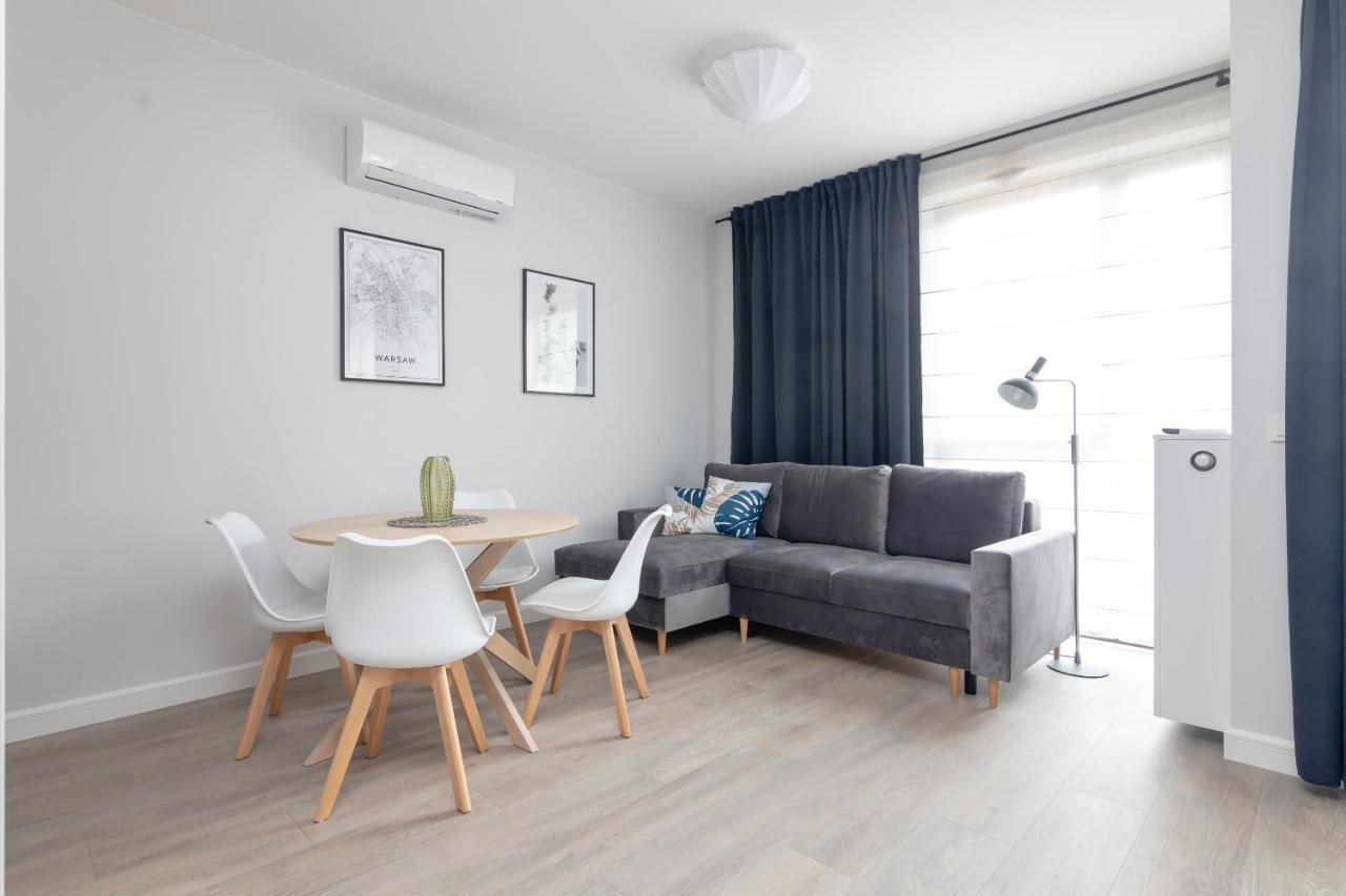 Warsaw Spire Stylish Apartament Bagian luar foto